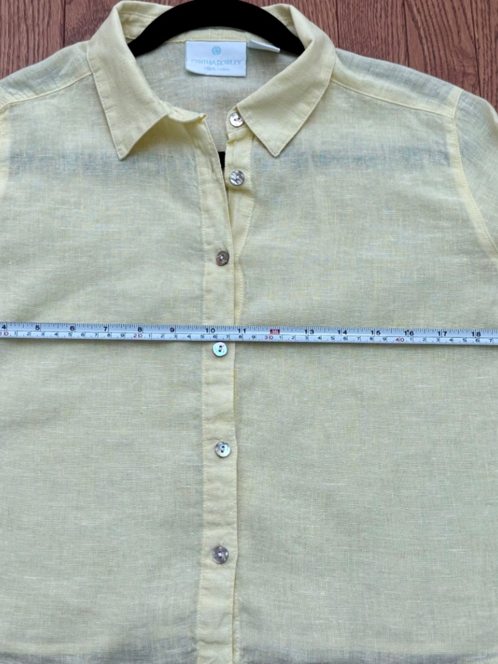 Cynthia Rowley Cropped Pale Yellow Linen Button-Down Shirt - Picture 5 of 8